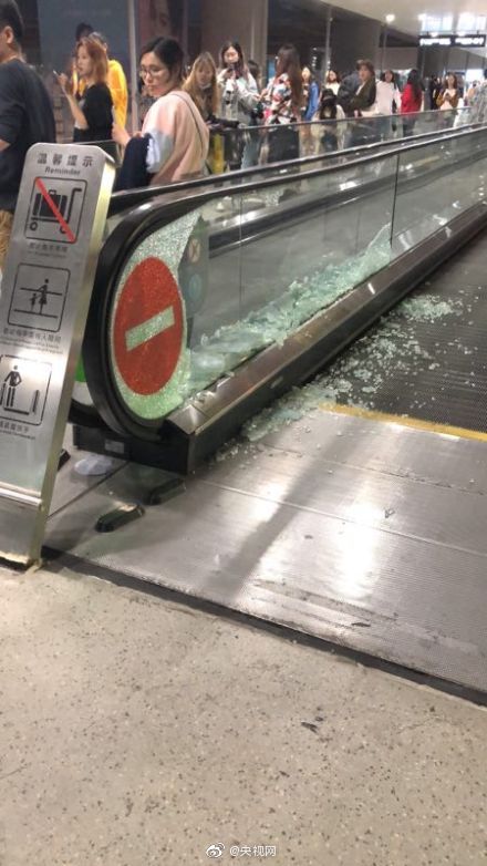 殘?zhí)貖W會(huì)志愿者：關(guān)愛與溫暖同行