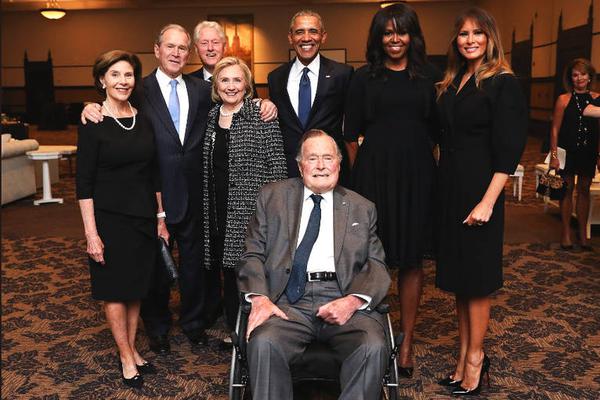 精神病醫(yī)院在線咨詢預留電話_40張海邊撒野照片，真是太有創(chuàng)意了！