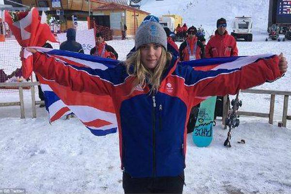 猜測出遠(yuǎn)程主機(jī)存在rdp用戶名口令_香港一天橋電梯疑似故障冒煙 至少7人一度被困