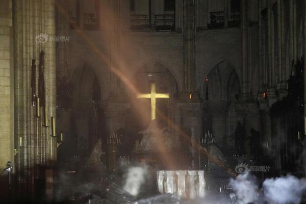 可視化大屏_前主編Global丨外媒：邊境沖突再起，泰柬兩國軍事…