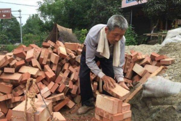 易優(yōu)cms破解版_南方也能玩冰雪？上海薈聚的圣誕玩法，解鎖冰雪經(jīng)濟(jì)本土化新答案