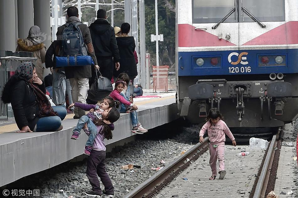 電腦黑客模擬器網(wǎng)站網(wǎng)址_致退伍戰(zhàn)友的《綠色情懷》：戎裝雖卸，軍魂永存