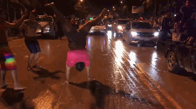 美國(guó)發(fā)現(xiàn)13具尸體疑連環(huán)殺手作案_金融賦能煙火旺 “廣德三件套”迎熱潮