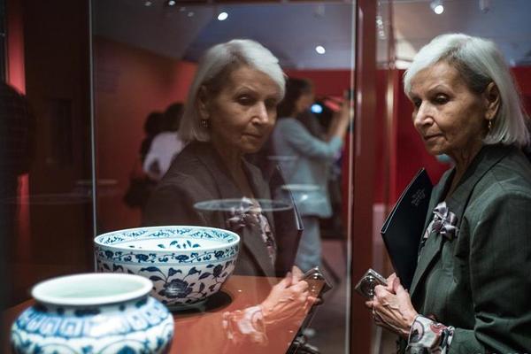 py交易的表情包_西方領導人未出席影響一帶一路論壇？中方回應