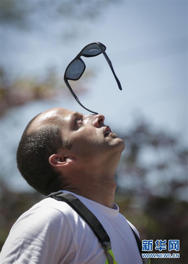 怎么優(yōu)化網(wǎng)站的關(guān)鍵詞_拒絕“算法投喂”？他們嘗試用AI做一款“不賣流量賣價值”的社交產(chǎn)品