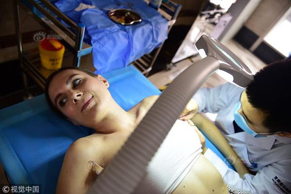 京東驚喜神券_6255萬執(zhí)行壓頂，“無憂”神話何以破滅？