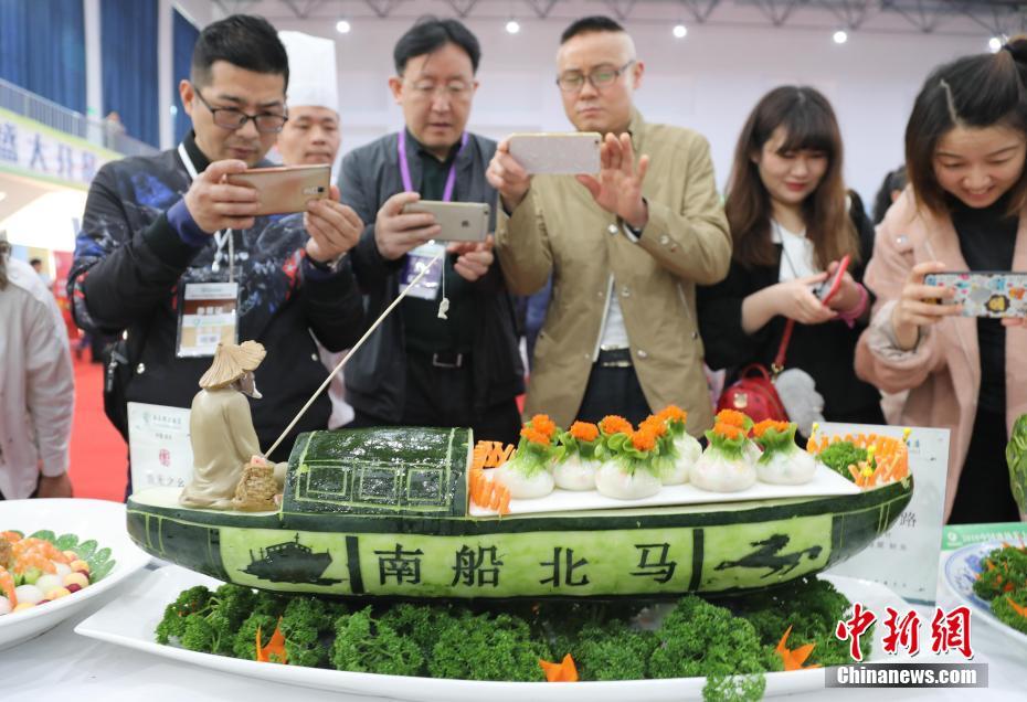 看不見世界 那就讓世界看見我們