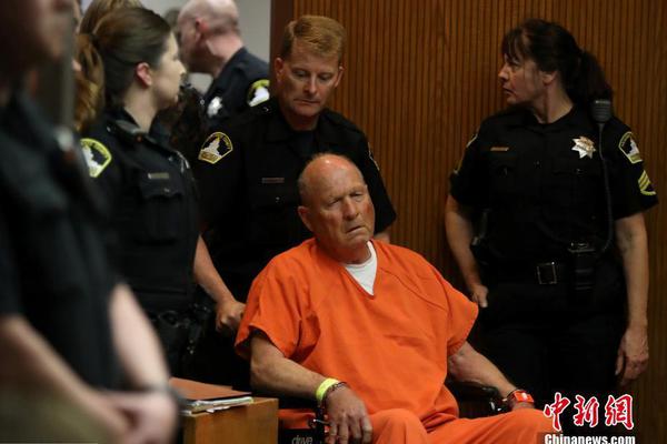 螺紋鋼跨期套利_三折疊巔峰對(duì)決 三星能否終結(jié)華為無盡的寂寞