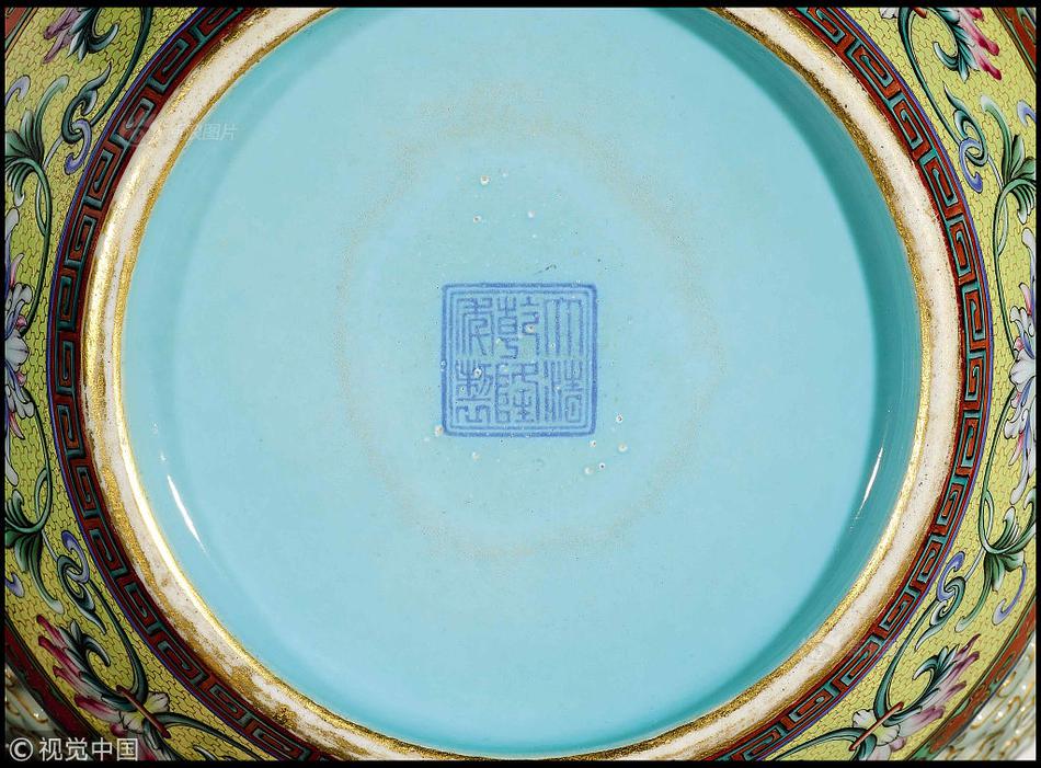 隱私空間開放存風險_提質(zhì)擴容，發(fā)力新領域新賽道（評論員觀察）