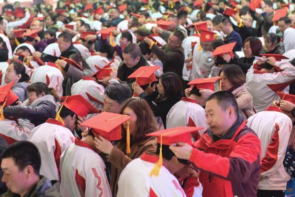 澤連斯基首次松口愿意選舉:烏克蘭已做好準(zhǔn)備