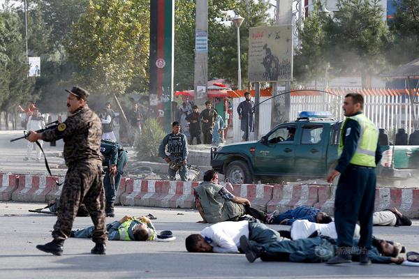 usdt官網(wǎng)下載_大雪節(jié)氣后花城現(xiàn)花海！馬嶺觀花植物園80畝三角梅盛花迎客