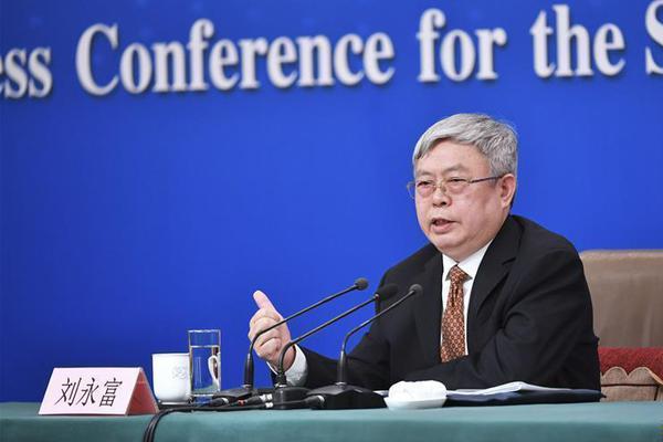 如何打開黑客編程界面_有的年化收益超20%！銀行理財(cái)“搶籌”硬科技新股