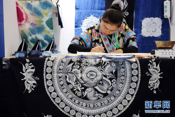 亞馬遜中國(guó)清倉(cāng)大促，PC、移動(dòng)端、微信小程序全線崩潰