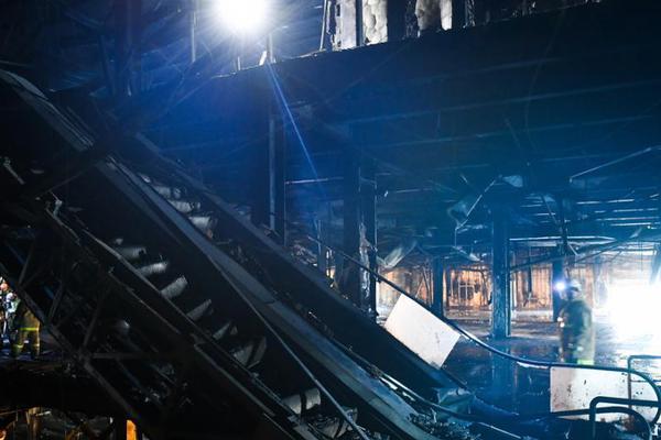 火狐瀏覽器下什么插件可以下載網(wǎng)頁視頻_最常見的3種皮膚藥膏，很多人在瞎涂