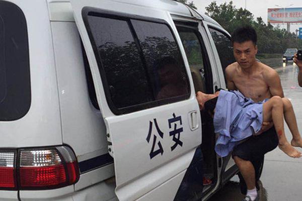 掃描操作步驟_全球跑得最快機(jī)器人，是中國產(chǎn)的