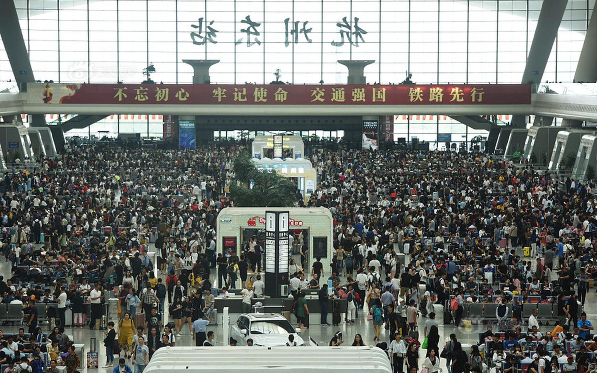 威廉賠率怎樣排除平局_網(wǎng)警：男子AI生成車展低俗視頻被拘