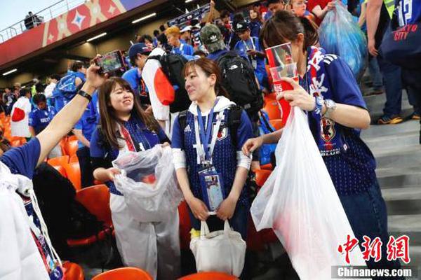 《#主播女孩重度依賴# 》動(dòng)畫公開第二彈視覺圖，定檔2026年4月開