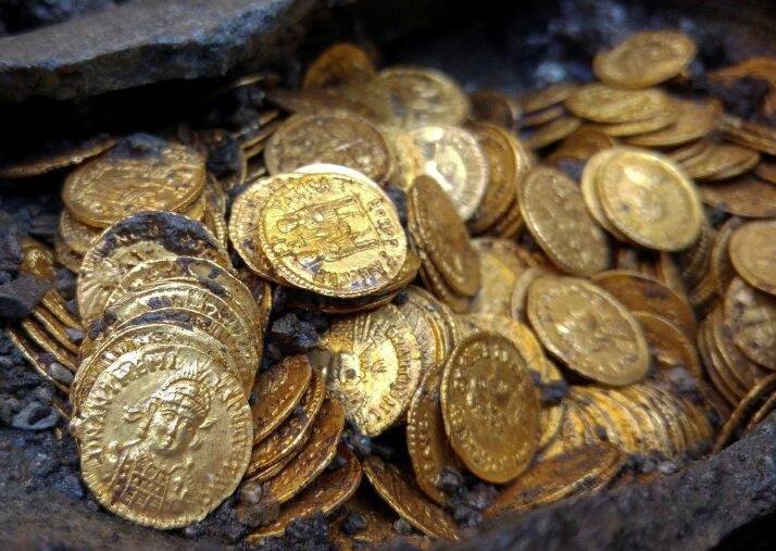 所賣二手奢侈品包存疑_邁阿密迎來近30年首位民主黨市長