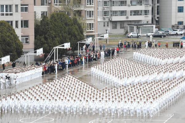 外國(guó)游戲平臺(tái)免費(fèi)入口_全球跑得最快機(jī)器人，是中國(guó)產(chǎn)的