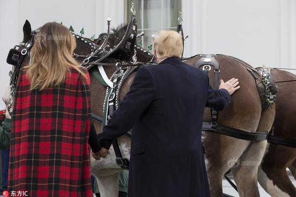 密匙和密鑰的區(qū)別_“霸總”關(guān)曉彤戴墨鏡