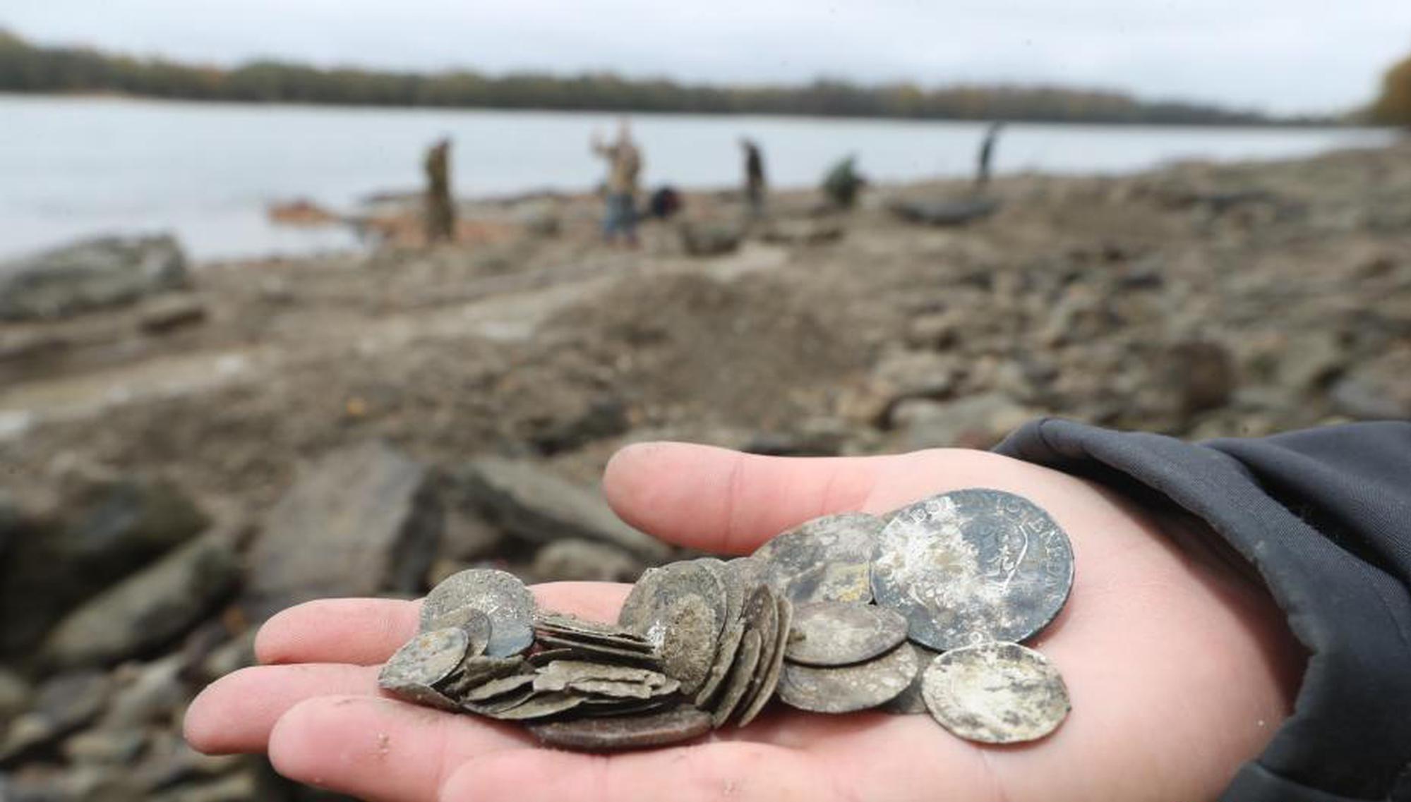 盯住你關(guān)心的網(wǎng)頁變化_【藕餅】三部曲之一:長生殿