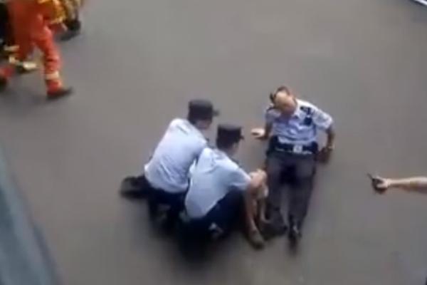 女子懷疑男友出軌 在其內(nèi)褲蹭辣椒醬泄憤