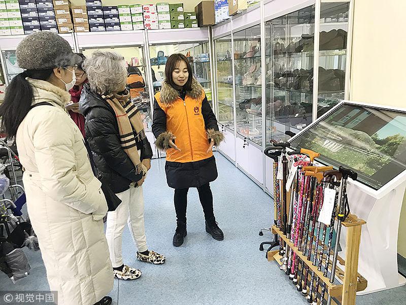 搶紀(jì)念幣的外掛軟件下載_丁聰先生40年前的漫畫，現(xiàn)在看來依然如鞭似匕