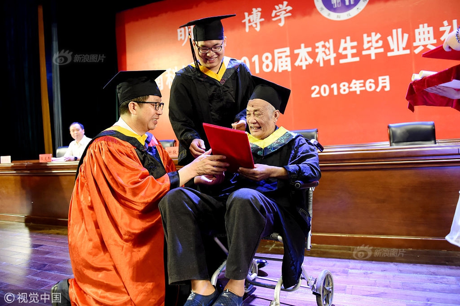 國(guó)外槍械網(wǎng)站網(wǎng)址_【GET2025】小葉子&刺猬英語(yǔ)創(chuàng)始人葉濱：AI與游戲化的融合突破