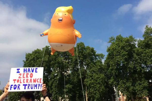 中國氣象臺：本輪寒潮將帶來大范圍雨雪 多地或?qū)⒂穸谝粓鲅?/></a>
<p><a href=