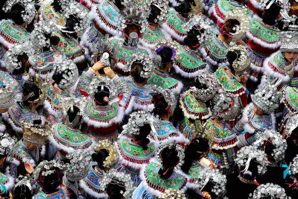 html前端開發(fā)軟件_女子模仿網(wǎng)紅養(yǎng)生睡姿，半夜韌帶拉傷疼醒