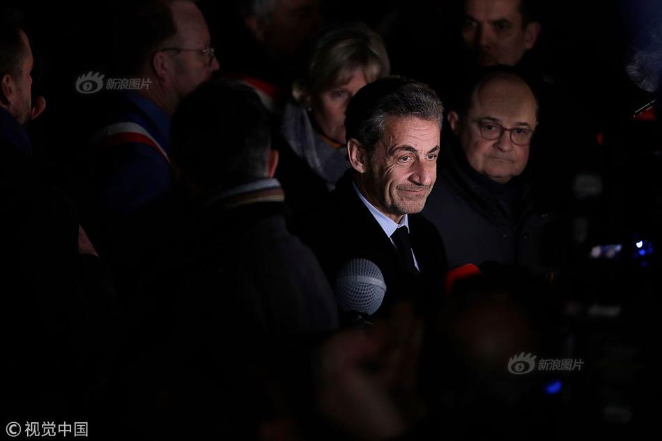 黃慧頤內(nèi)涵保劍鋒隱婚出軌！男方評(píng)論區(qū)淪陷，被吐槽渣男破防關(guān)評(píng)