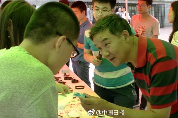 天天自學(xué)網(wǎng)軟件下載_《謎案集》刑偵記者伸張正義之路