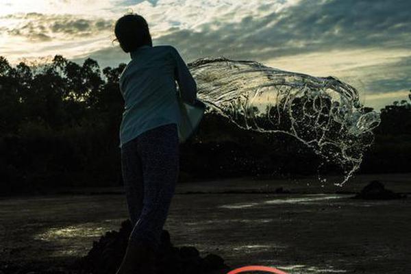 買量小飛機(jī)是干什么的_他是全國唯一手語律師 曾獲CCTV2018年度法治人物