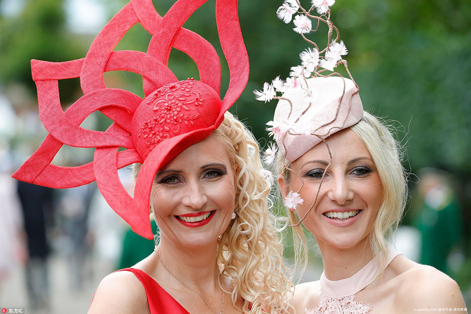 戰(zhàn)鷹與霞光同框 南部空軍實戰(zhàn)化訓練大片來了