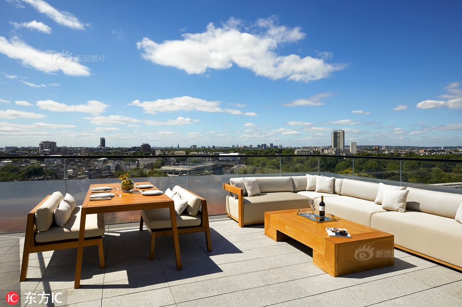 網(wǎng)絡(luò)安全項目背景_新兵投彈脫手 武警排長3秒救人