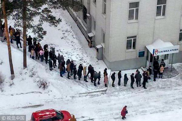 2024年網(wǎng)絡流行熱詞排行榜_楊冪化身冬日雪地少女 穿短裙秀白嫩大長腿