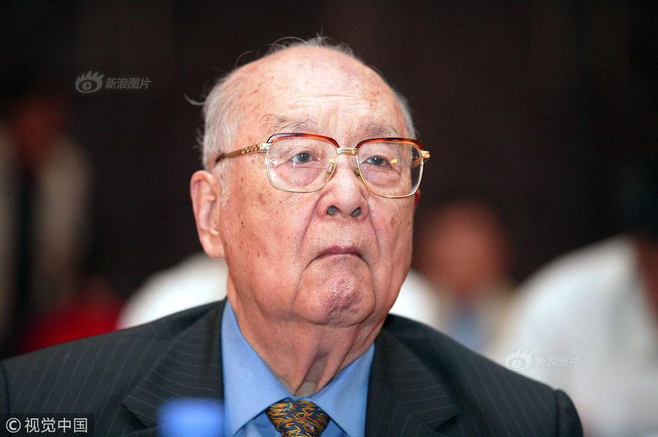 貴在真實家庭網絡攝像頭被黑tp兩口子待孩子_三折疊巔峰對決 三星能否終結華為無盡的寂寞