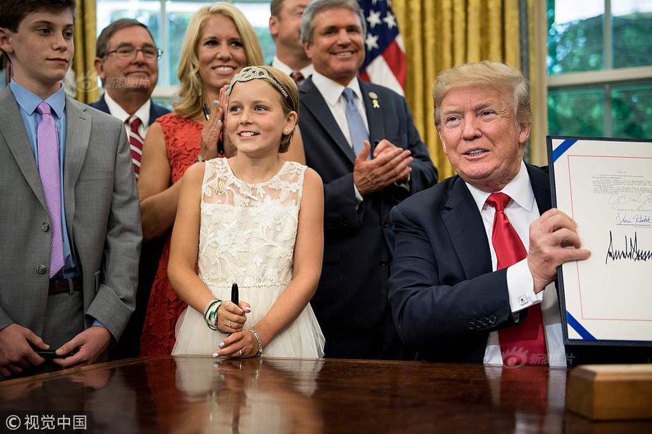 win10網(wǎng)絡(luò)憑據(jù)無web密碼怎么解決_牛彈琴：特朗普現(xiàn)在很焦慮，最倒霉的是誰？