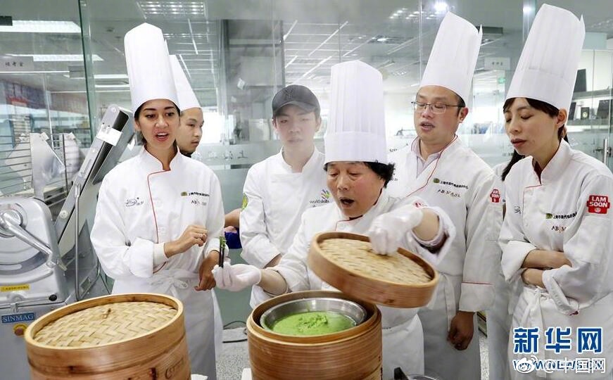 滲透中的黑客是_突破4200美元后，黃金還能漲多久？