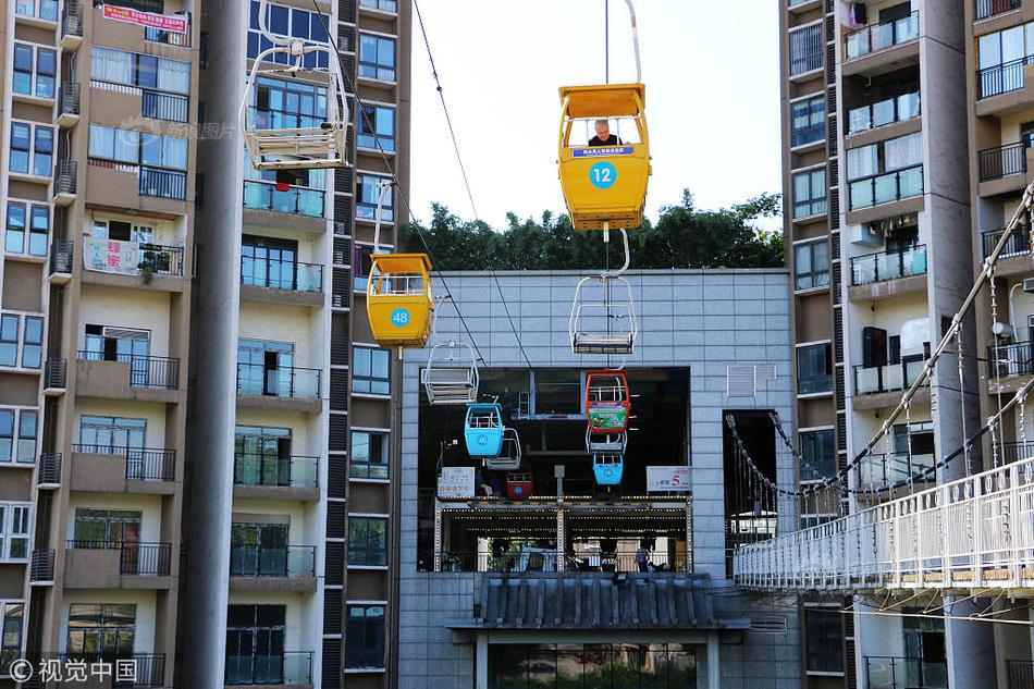 漏洞威脅按照嚴(yán)重度可以分為_倫敦希思羅機(jī)場(chǎng)北部城鎮(zhèn)集裝箱倉(cāng)庫(kù)起火 現(xiàn)場(chǎng)黑煙滾滾