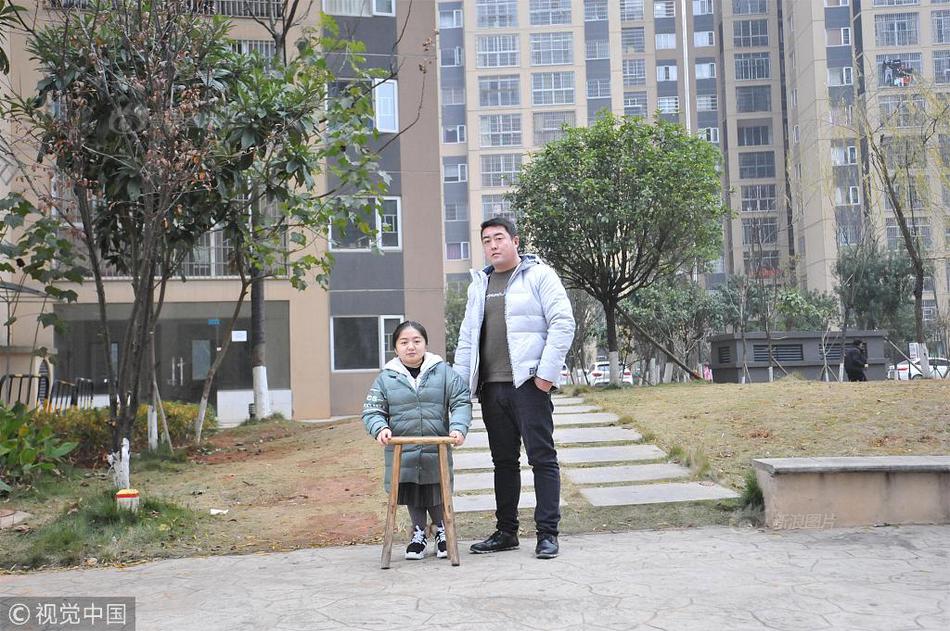 任嘉倫說風(fēng)與潮每場戲都印象深刻