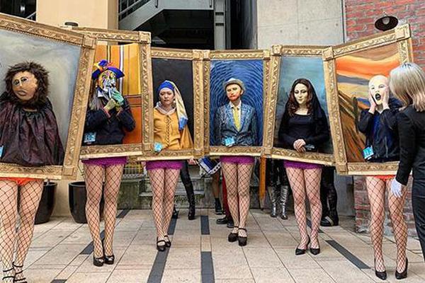 外網搞笑視頻搬運軟件_逗樂大人的整蠱其實很傷娃