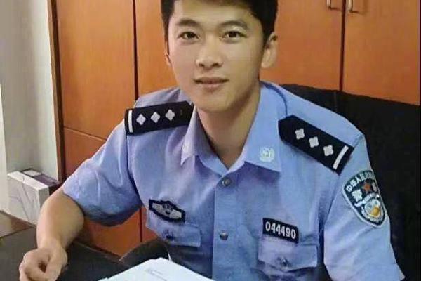 草莓補(bǔ)單平臺(tái)_特朗普宣布：允許英偉達(dá)向中國(guó)出售H200芯片