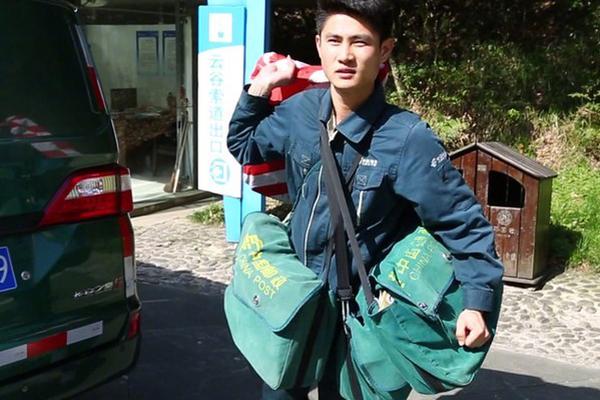 草莓補(bǔ)單平臺(tái)_特朗普宣布：允許英偉達(dá)向中國(guó)出售H200芯片