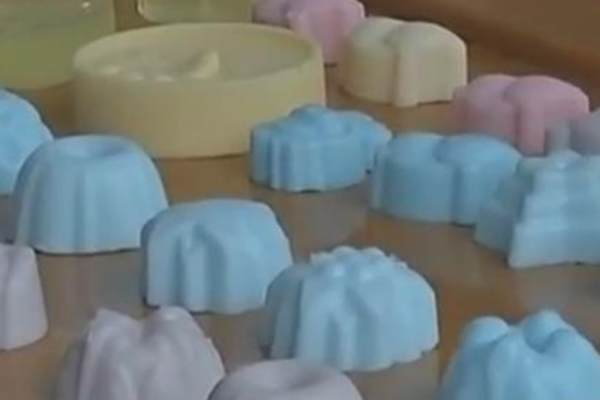 線上拿貨渠道有哪些_微博CEO王高飛談AI手機：發(fā)微博功能待確認 主流應用操作存限制