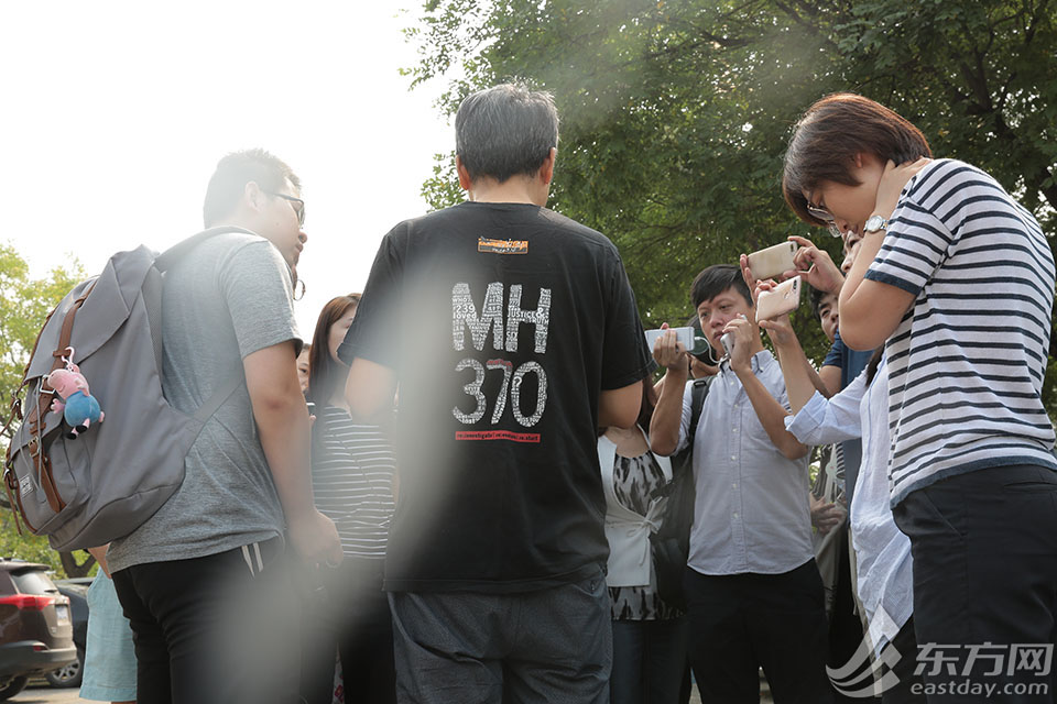 國外交友app排行_四川一義警隊伍制服被指與警服相似（圖）