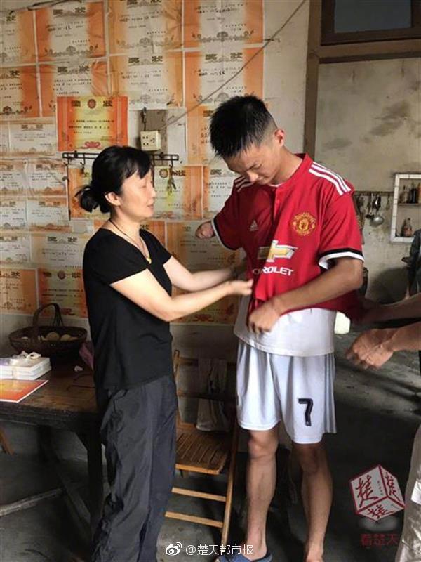 強(qiáng)制斷開(kāi)網(wǎng)頁(yè)的病毒怎么解除_千元頭戴耳機(jī)新標(biāo)桿？水月雨Horizon真實(shí)體驗(yàn)