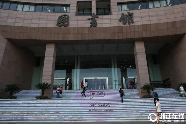 阿里云服務(wù)器不備案能用么_看似簡單的數(shù)學(xué)難題困擾了人類64年！現(xiàn)在它被破解了