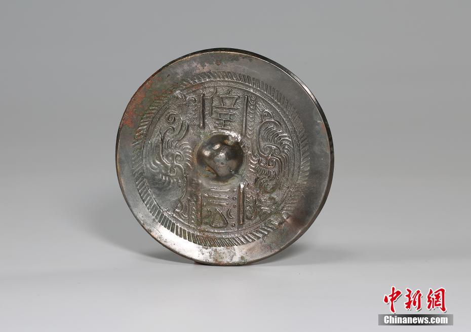 憤怒的小鳥全新季投影戲表演受到大歡迎毛茸茸爆笑可愛藍(lán)弟弟