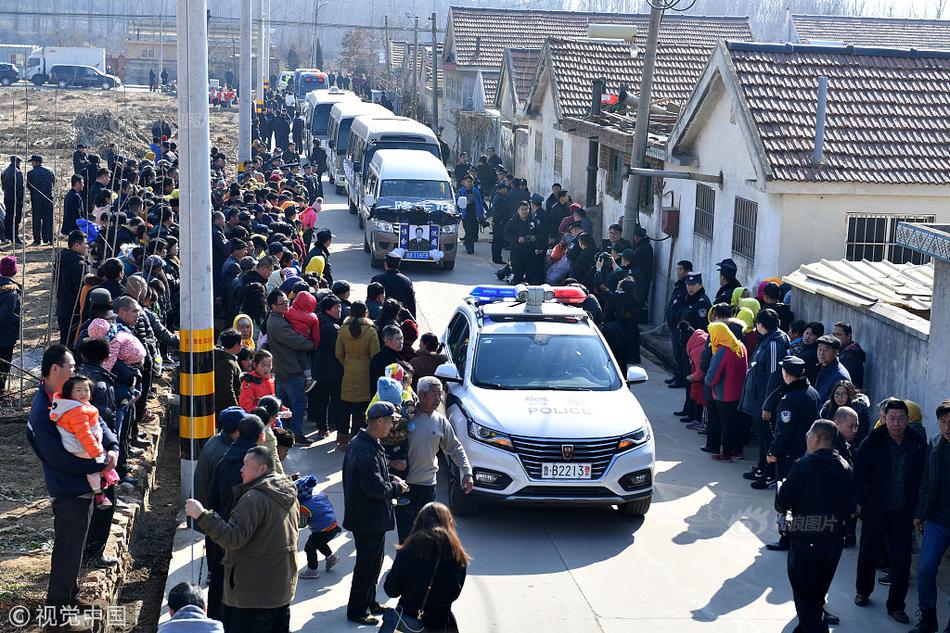 抓包在線_中產(chǎn)消費觀變了，奢侈品牌向普通客戶發(fā)邀約